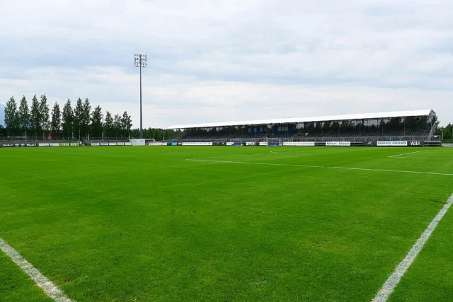 Tapiolan urheilupuiston jalkapallostadion